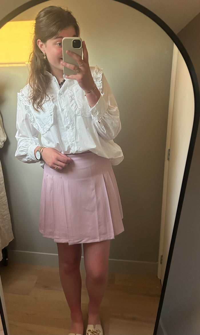 By Sanique | Witte blouse met ruffles