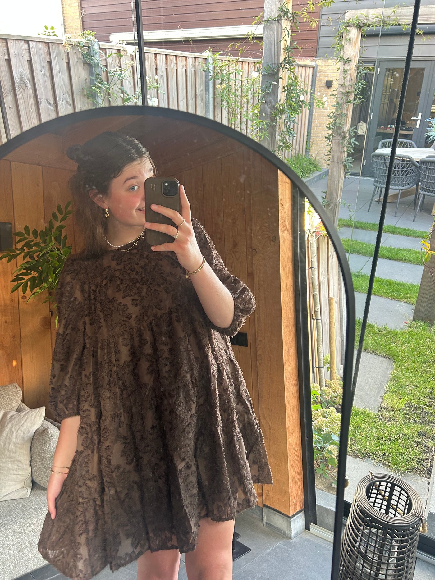 By Sanique | Feather dress bruin